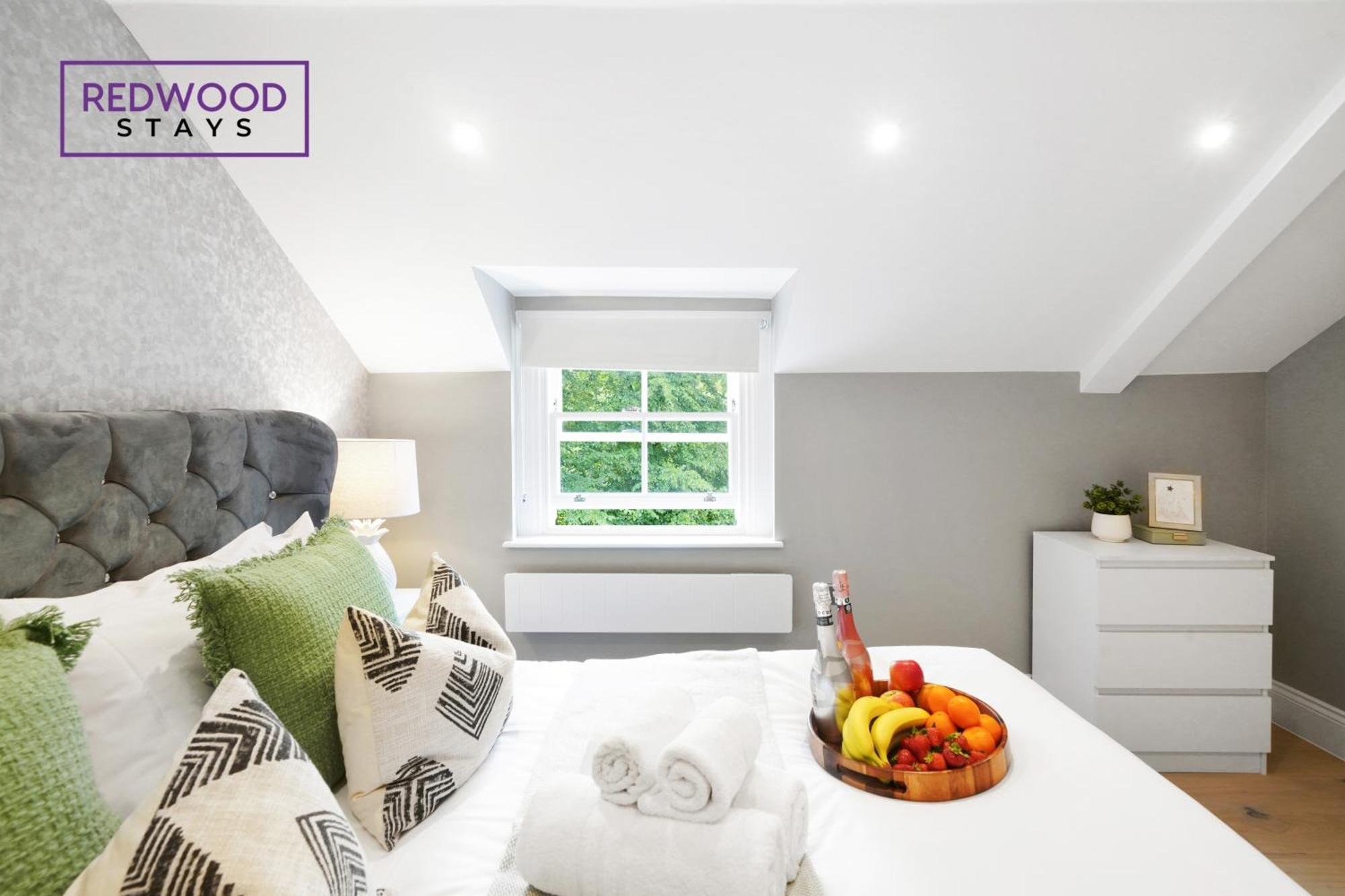 Top Quality 2 Bed 1 Bath Apartments For Contractors By Redwood Stays เรดดิ้ง ภายนอก รูปภาพ